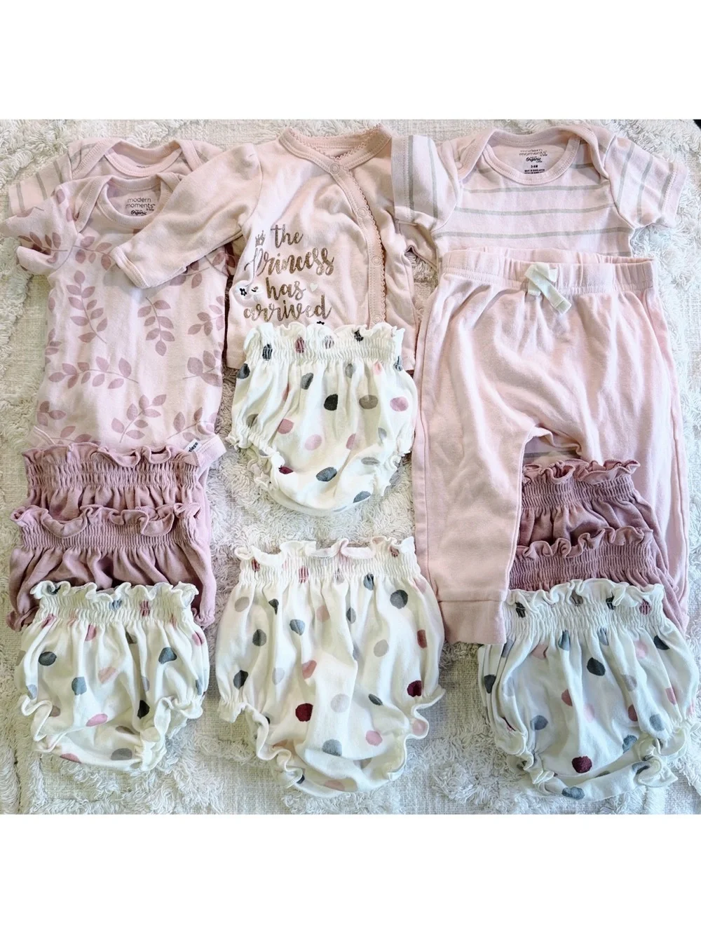 Carter’s Modern Moments Baby Girl Clothes Lot 0-3M Pink Bodysuits Bloomers Pants